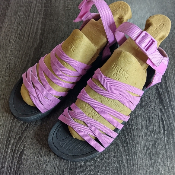 Dr Scholl's woman 10 sport sandals. Stretch Strappy. Next to new. Color Orchid - Picture 10 of 11